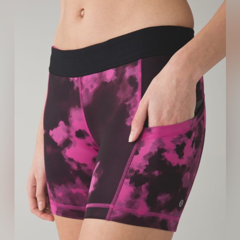 Lululemon What The Sport Short pink and black Size 6